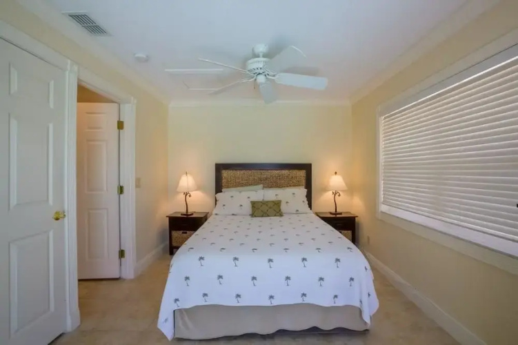 Spinnaker Dr Home
