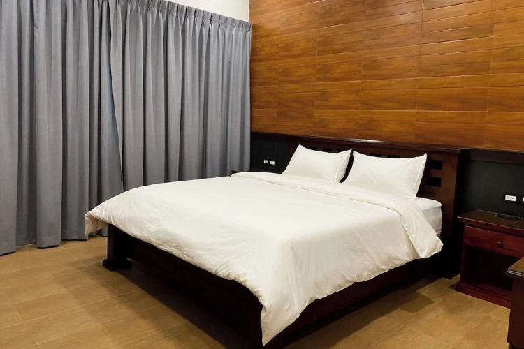 1 Bedroom Suite