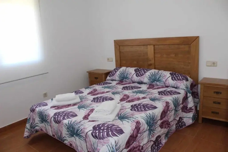 2 Bedrooms Cottage