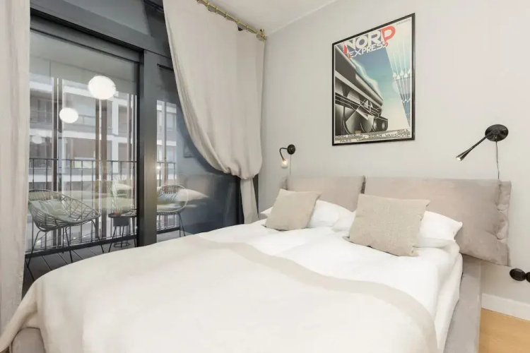 Luxurious Studio by Renters Prestige