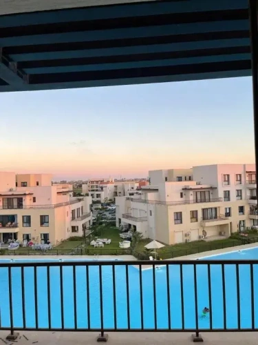 3 Bedrooms Apartment