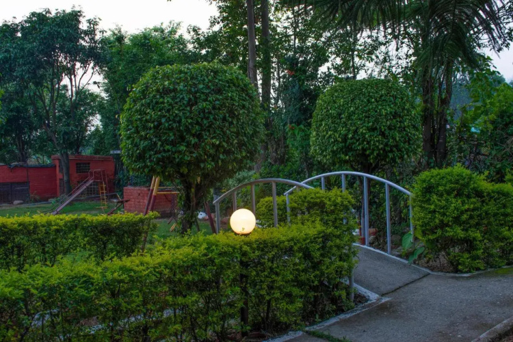 Bento Corbett Woods Resort