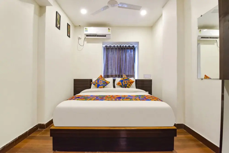 Hotel Sri Krishna