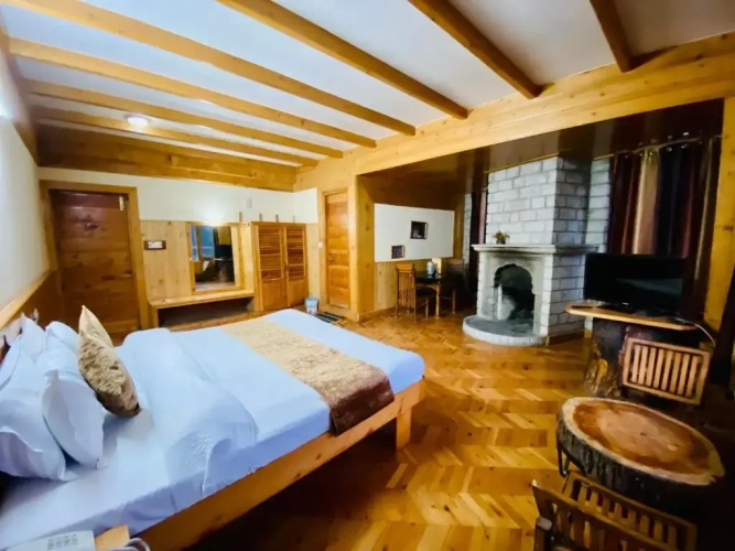 Suite with balcony