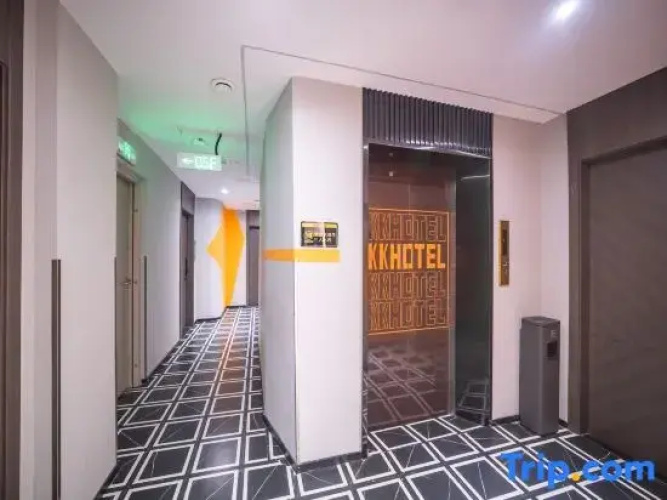 Kk E-sports Hotel (Hezhou University East Campus) - Hezhou