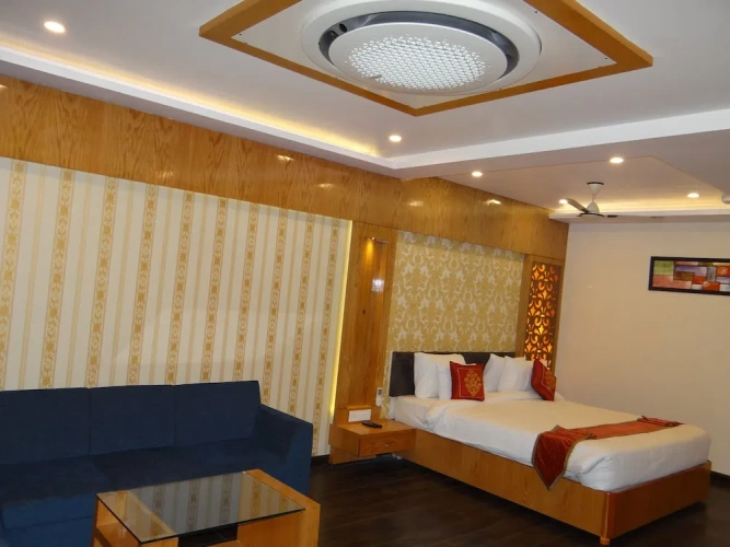 Luxury Suite
