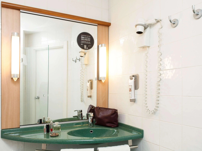 Ibis Madrid Calle Alcala photo 10