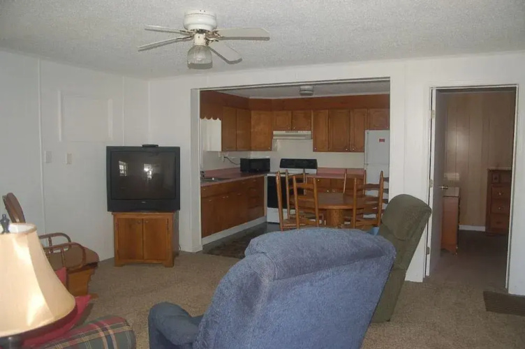 2055-1 Donna Kirk, Down Front - 2 Br Apts