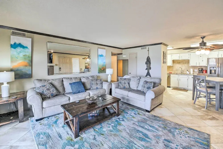 Hot Springs Condo on Lake Hamilton w/ Balcony!