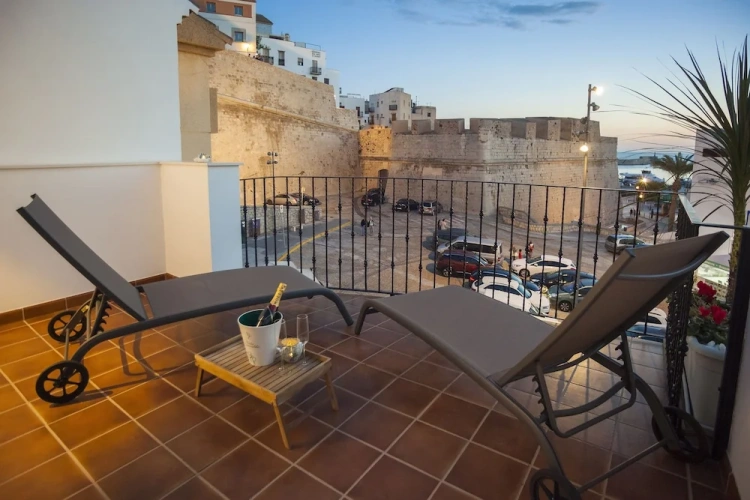 Deluxe Double room with balcony and with sea view