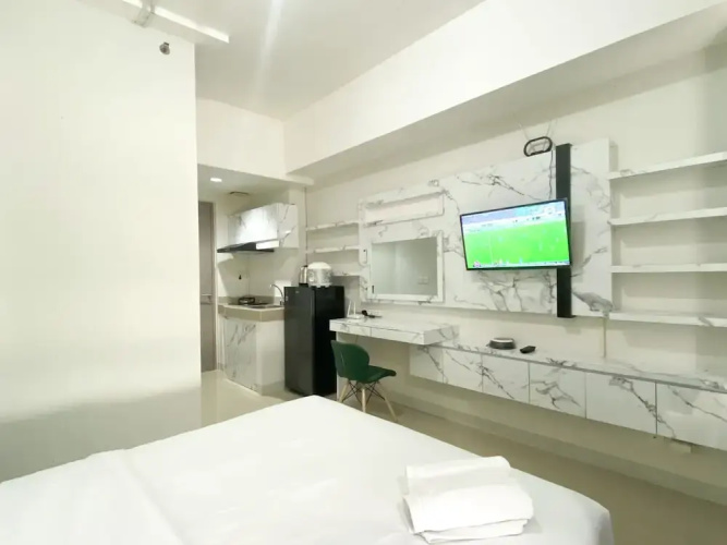 Minimalist And Nice Studio At Vasanta Innopark Apartment