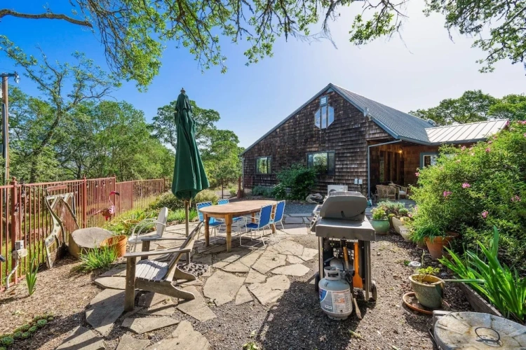 2 Bedrooms Cottage
