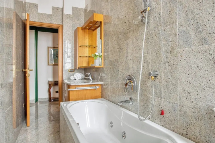JOIVY Captivating flat with balcony