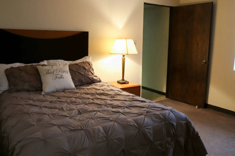Custom Stay Thief River Falls