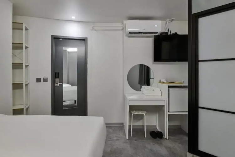 Halfrest Hostel Jongno Insa