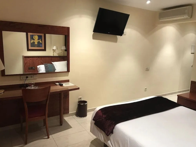 Hotel Suís