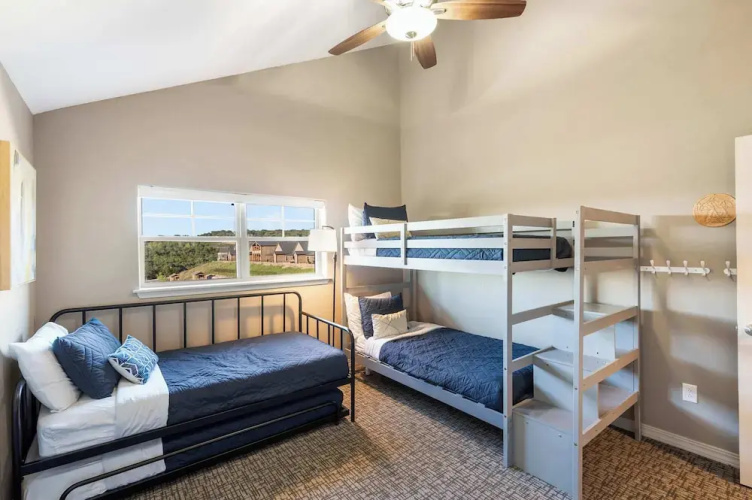 The Lakeview Penthouse 10ppl