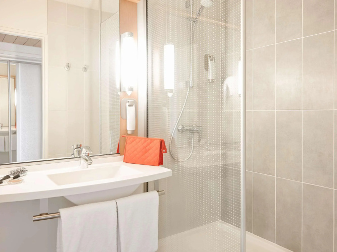 ibis Cavaillon Portes du Luberon