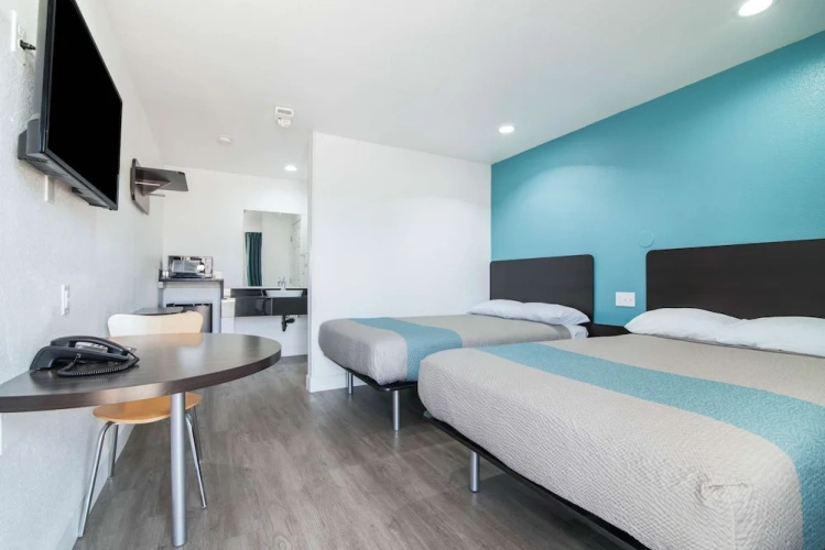 Deluxe Quadruple room