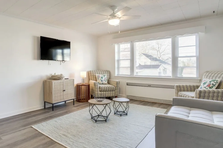 1 Bedroom Apartment