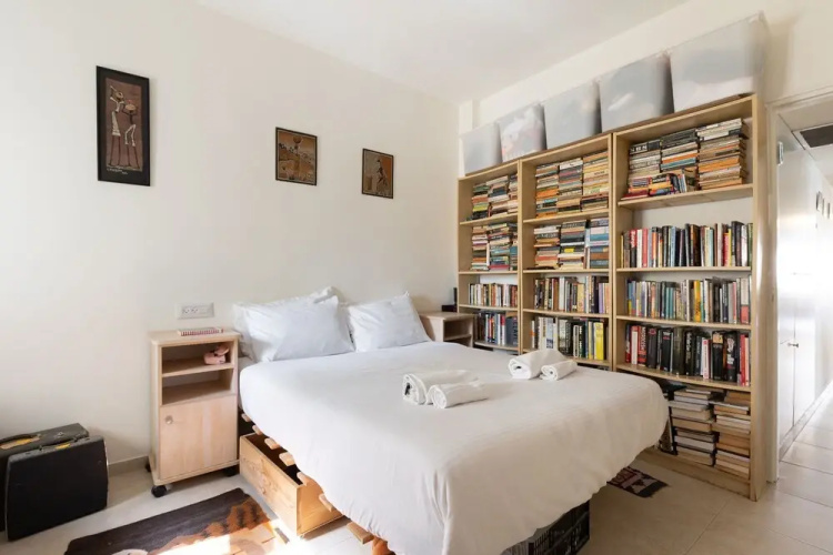 Bright Pearl For Exploring Tel-Aviv