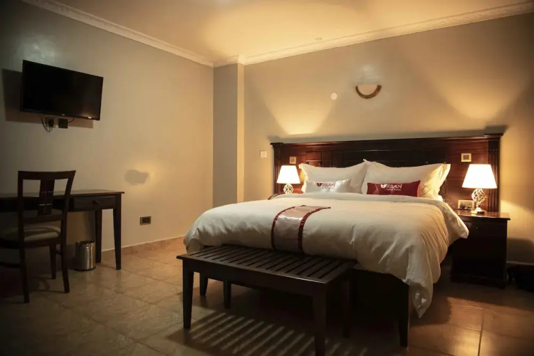 Urban Point Hotel