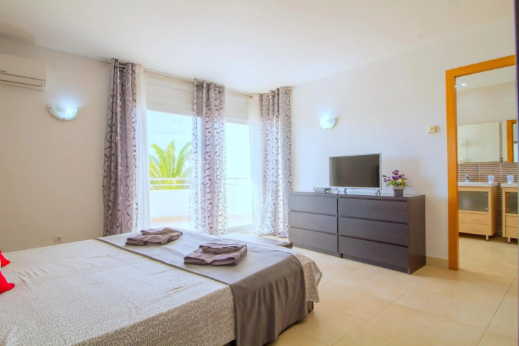 LEON Immo Luxusvilla Coral - 10190
