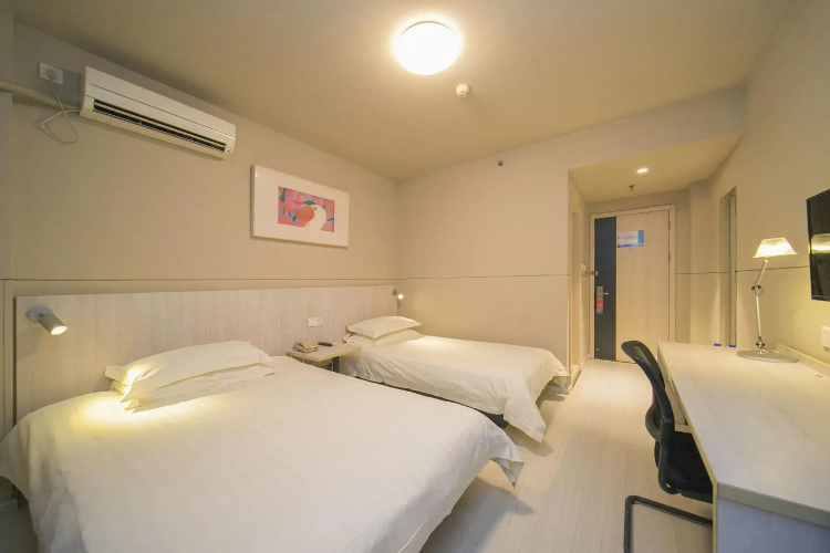 Home Inn (Changsha Train Station)