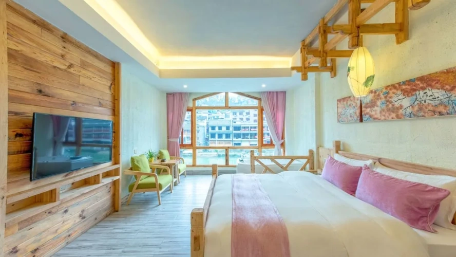 Standard Double room with river view