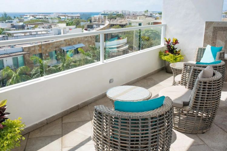 5th Coral Suite