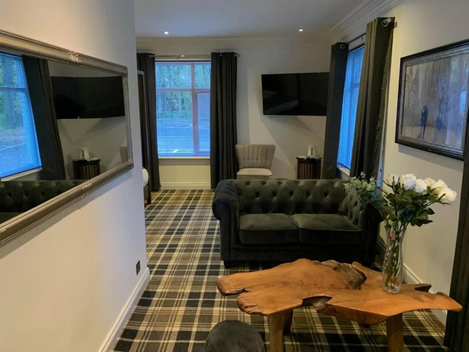Crowwood Hotel Glasgow