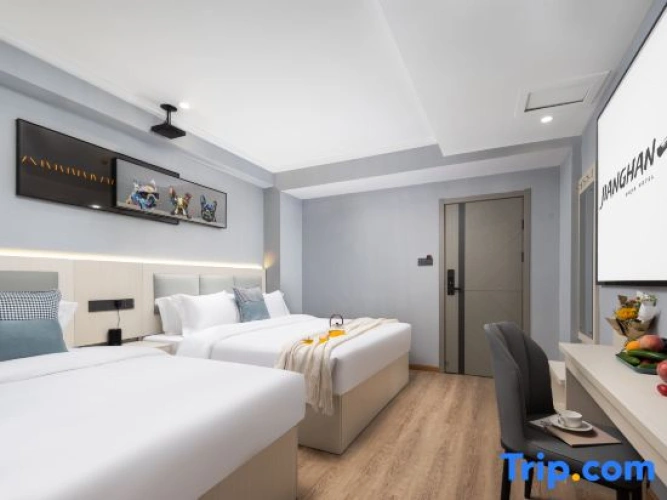 Standard Twin Family room