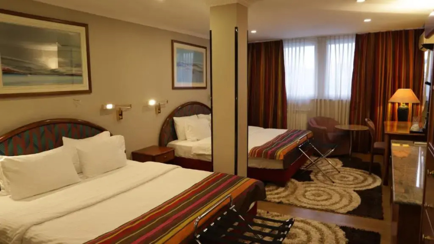 Super 8 Hotel