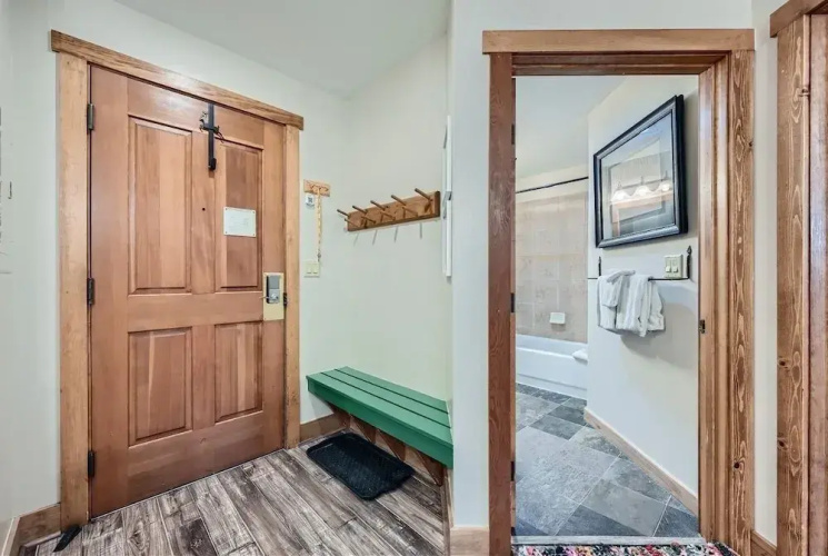 2225 Red Hawk 2 Bedroom Condo by RedAwning