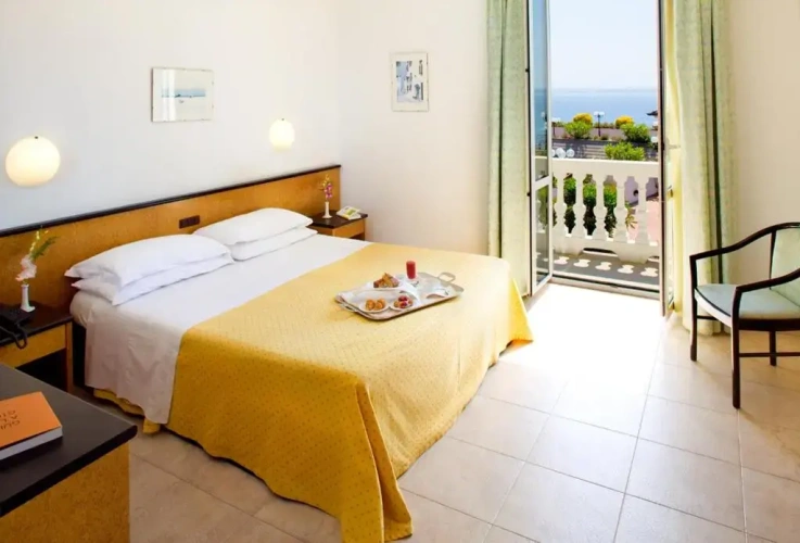 Standard Double room with sea view
