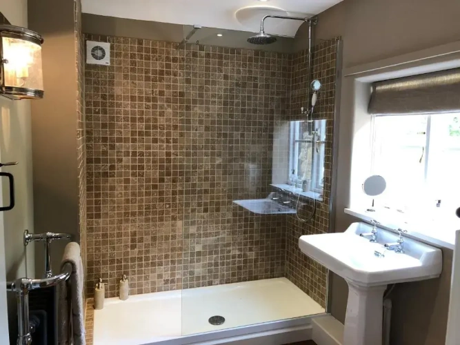 2 Bedrooms Cottage