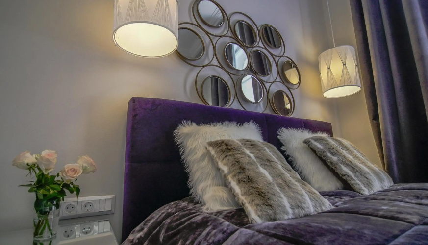Opera Apartment with Garage, 2BR & 2BTH, AC