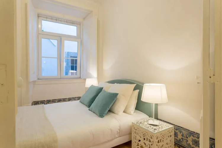 Chiado-apartment-holiday-rental-in-lisbon