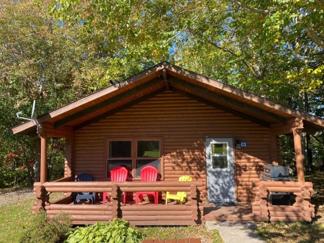 2 Bedrooms Cottage