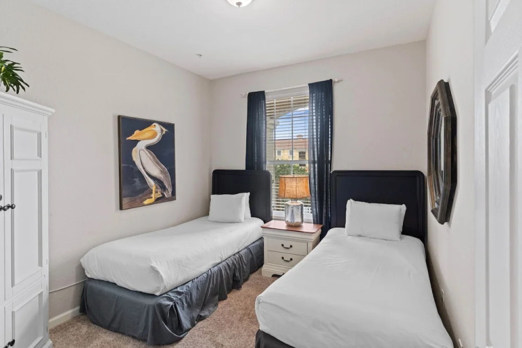 5000 Cayview Avenue #304