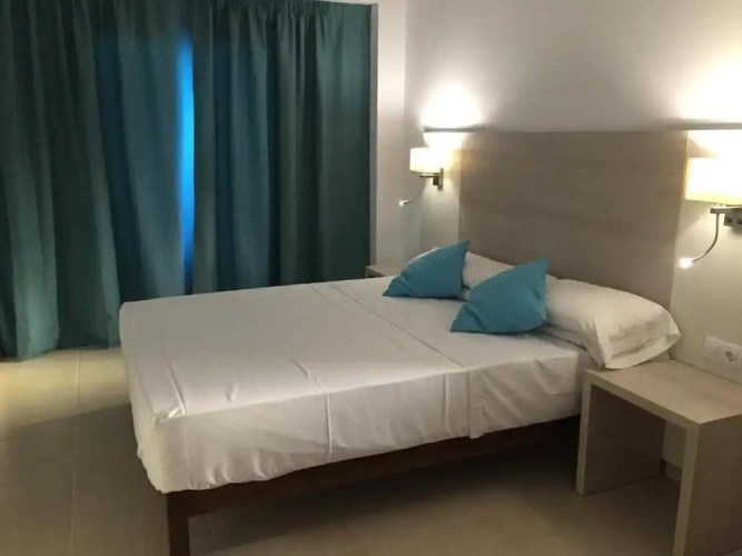 Standard Single room with balcony and with city view