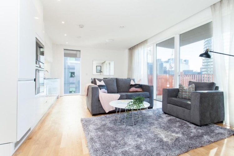 2 Bedrooms Apartment