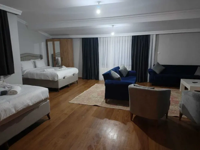 Presidential Sextuple Suite