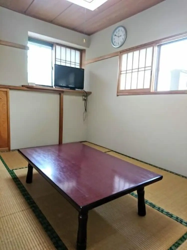 Economy Twin room