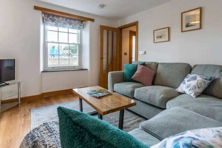 1 Bossiney House in Cornwall