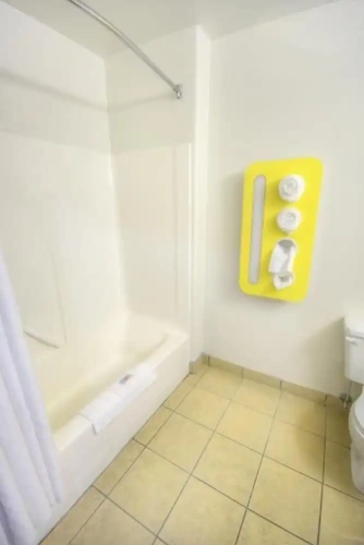 Deluxe Quadruple Suite