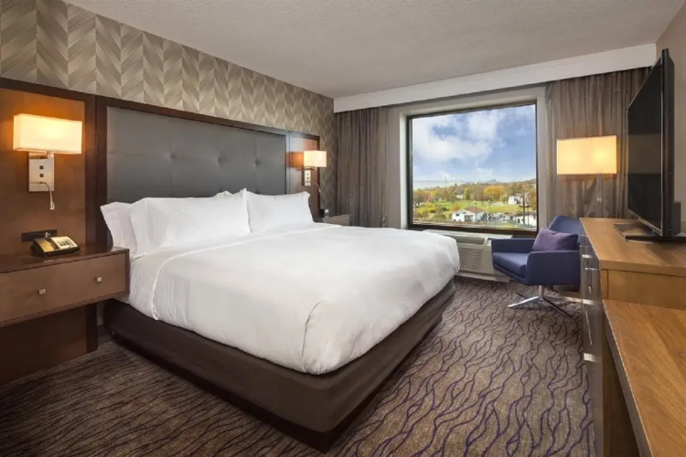 DoubleTree by Hilton Halifax Dartmouth