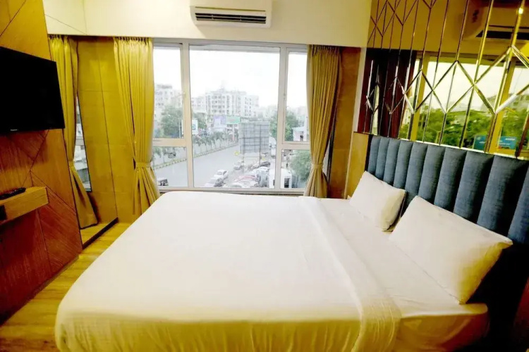 Hotel Sa Residency