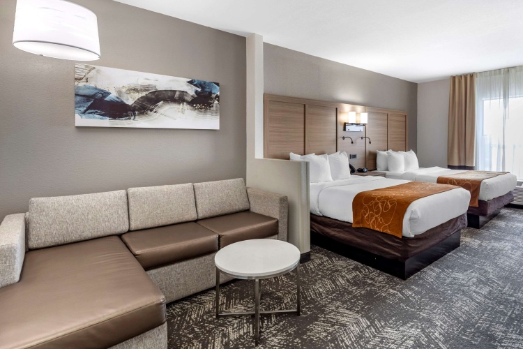 Quadruple Suite