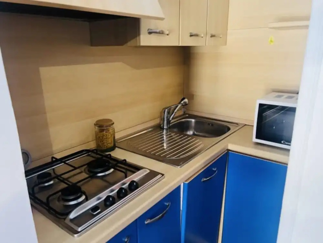 Sunny Apartment With Balcony-beahost